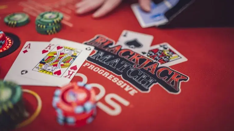 Blackjack bei Vinyl casino